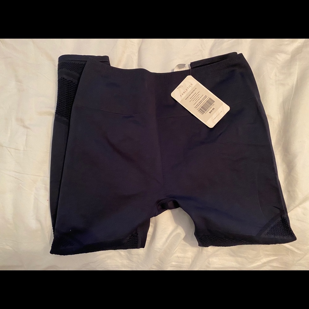 NWT Fabletics mosaic high waisted 7/8 leggings